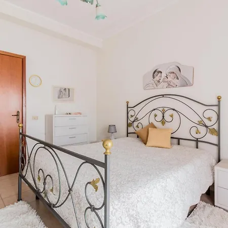 Casa Sacramento * Syracuse